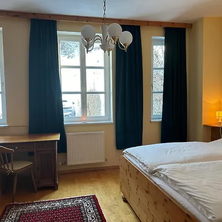 Ruhiges Am Waldrand Im Skigebiet Plankenau