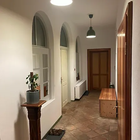 Ruhiges Am Waldrand Im Skigebiet Plankenau