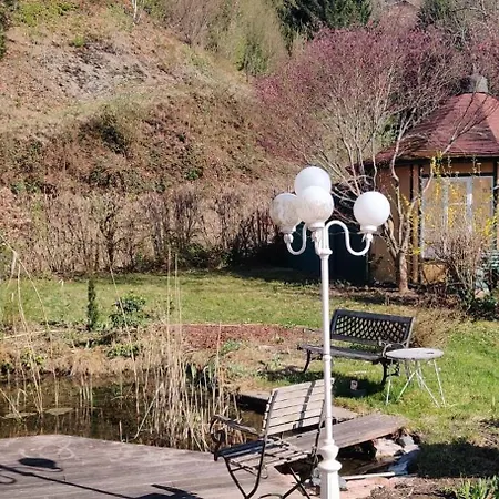 Appartamento Grosses Mit Weitlaeufigem Garten, Naturteich & Bergblick Plankenau